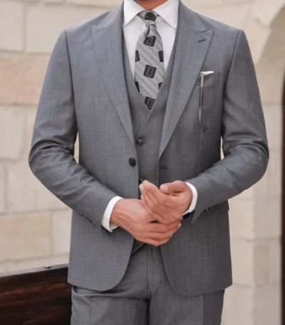 Roberts Causal Grey Three Piece Suit