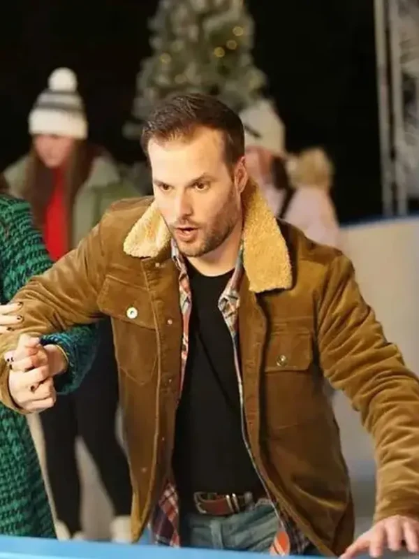 Christmas at the Holly Day Inn Kevin Leslie Brown Jacket