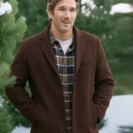 Christopher Russell A Christmas Prayer Brown Coat