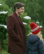Christopher Russell A Christmas Prayer Brown Coat