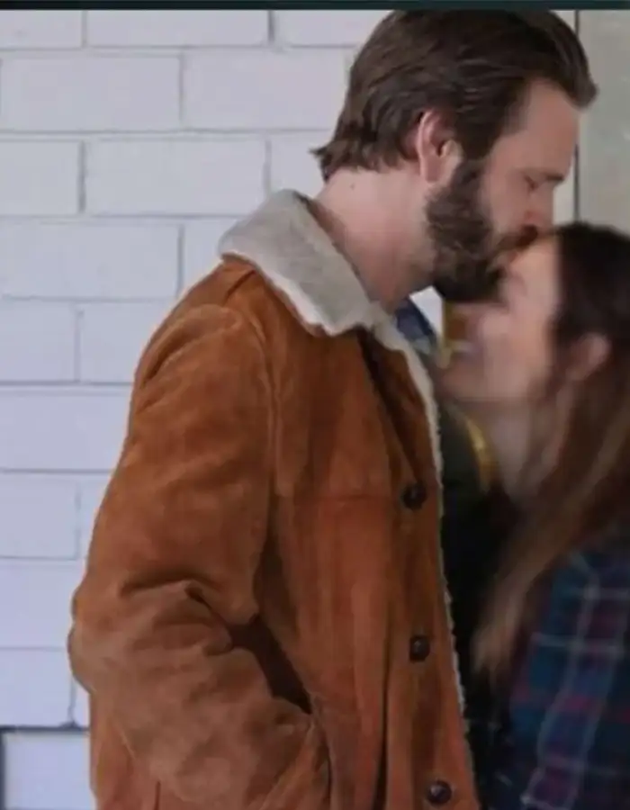John Hamilton Christmas On Cherry Lane 2023 Brown Jacket John Hamilton Christmas On Cherry Lane 2023 Brown Jacket