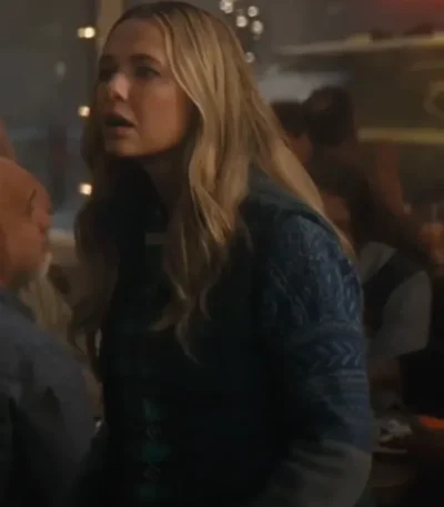 Jumanji Open World Madison Iseman Vest