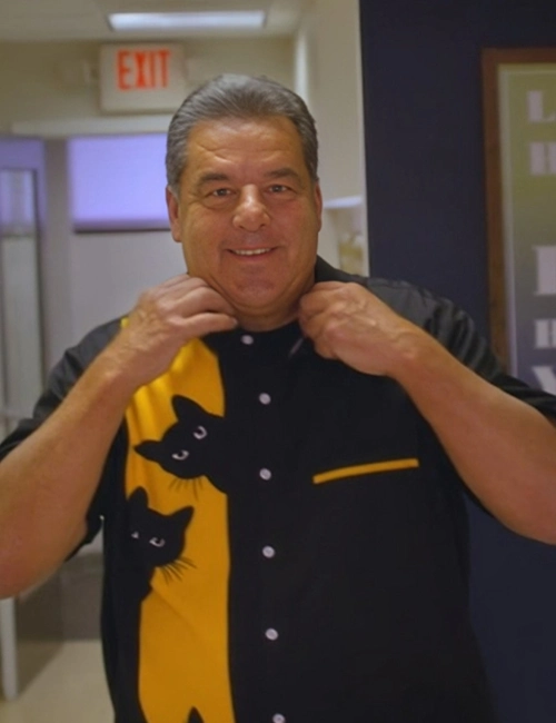 Steve Schirripa Sisterhood Inc Cotton Cat Print Shirt Steve Schirripa Sisterhood Inc Cotton Cat Print Shirt