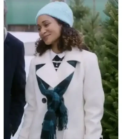 A Christmas Angel Match Lindura White Coat