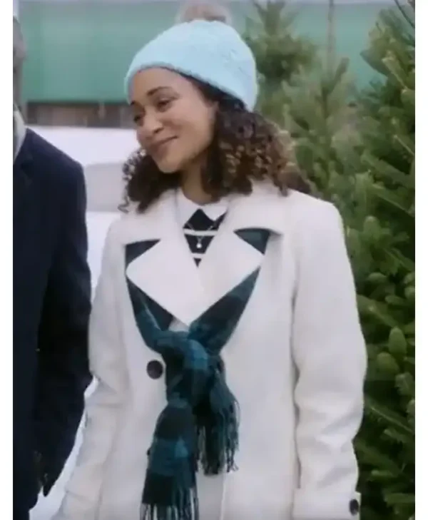 A Christmas Angel Match Lindura White Coat