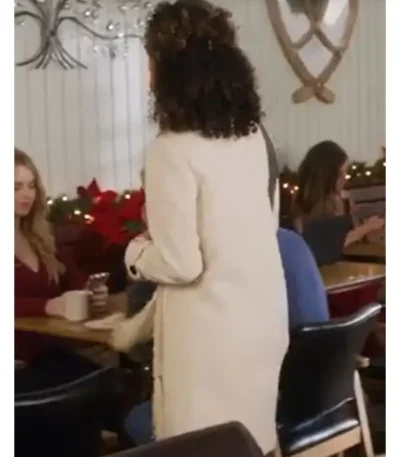 A Christmas Angel Match Lindura White Coat