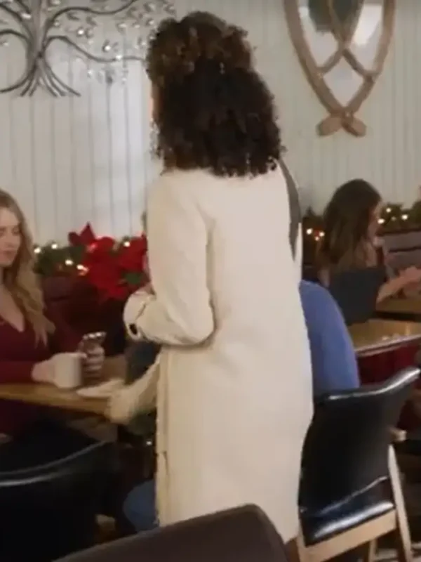 A Christmas Angel Match Lindura White Coat
