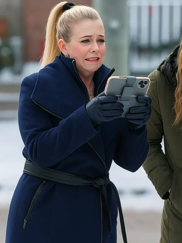 A Merry Little Ex-Mas Melissa Joan Hart Blue Coat