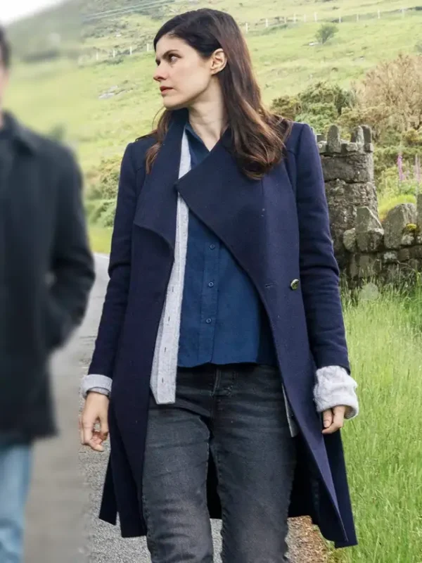Alexandra Daddario Mayfair Witches S02 Blue Coat