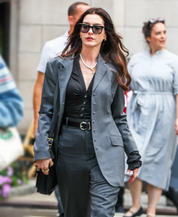 Anne Hathaway The Devil Wears Prada 2 Grey Blazer
