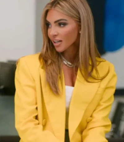 Eleonora Srugo Selling the City Blazer