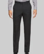 Chris Hemsworth Crime 101 Suit