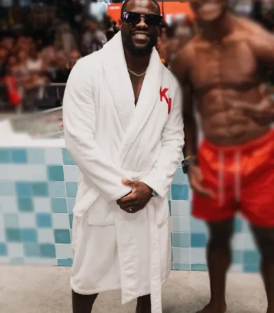 Fanatics Fest 2026 Kevin Hart White Robe