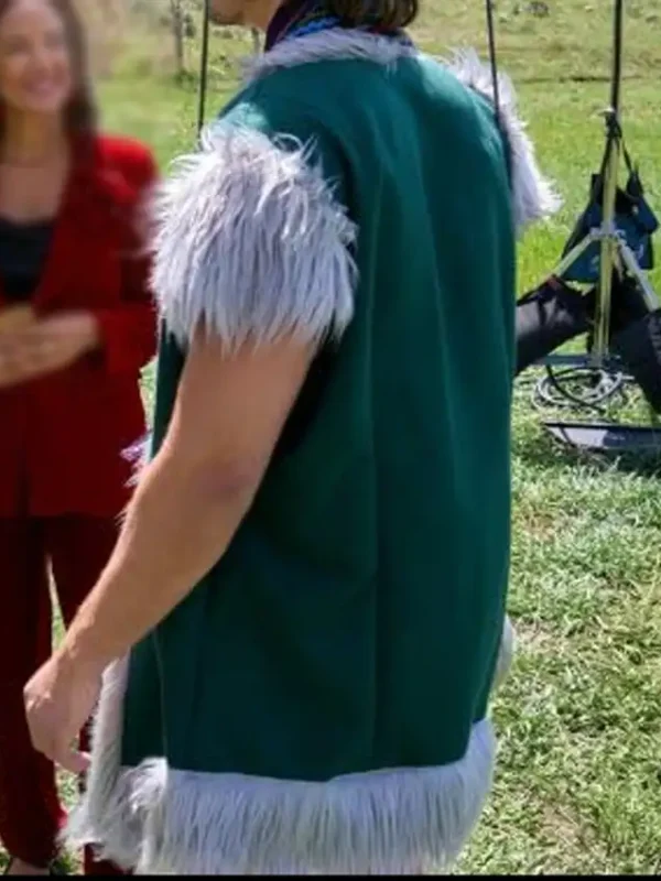 Finding Mr. Christmas Green Costume