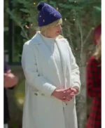 Finding Mr. Christmas Melissa Peterman White Coat