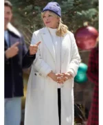 Finding Mr. Christmas Melissa Peterman White Coat