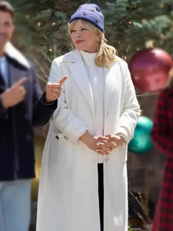 Finding Mr. Christmas Melissa Peterman White Coat