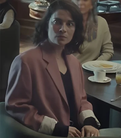 Imogen Nine Perfect Strangers S02 Pink Blazer