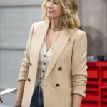 Jenna Elfman Shifting Gears S01 Beige Blazer