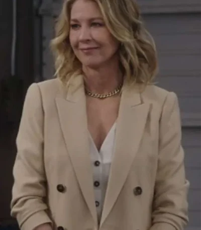 Jenna Elfman Shifting Gears S01 Beige Blazer