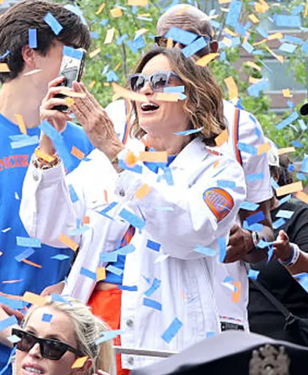 Knicks Parade 2026 Mariska Hargitay White Jacket