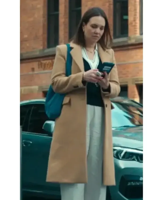 Run Away Yvonne Previdi Brown Coat Run Away Yvonne Previdi Brown Coat