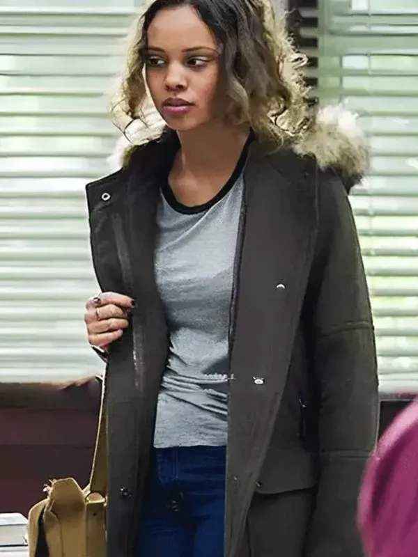 13 Reason Why Jessica Davis Grey Hooded Fur Coat