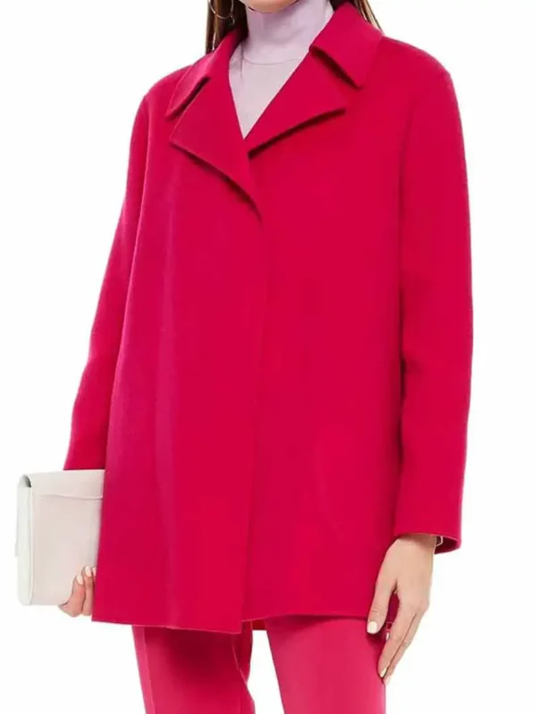 9-1-1 S04 Jennifer Love Hewitt Pink Coat