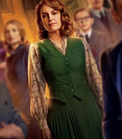 A Haunting in Venice 2023 Tina Fey Green Vest