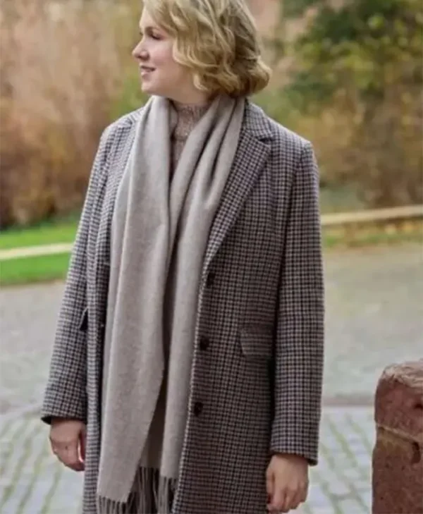 A Heidelberg Holiday 2023 Ginna Claire Mason Plaid Coat