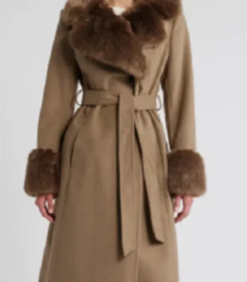 Barbara Howard Abbott Elementary Brown Fur Coat