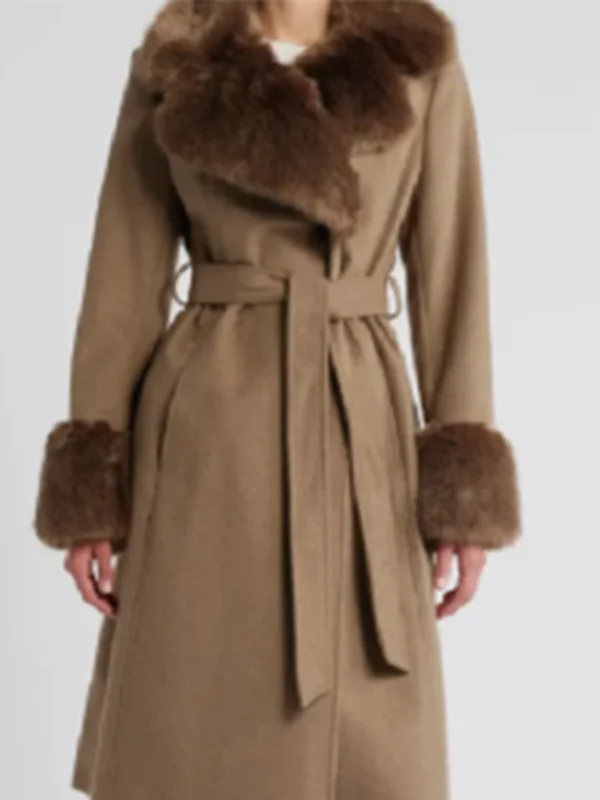 Barbara Howard Abbott Elementary Brown Fur Coat