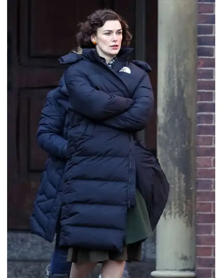 Boston Strangler 2023 Keira Knightley Blue Puffer Coat Boston Strangler 2023 Keira Knightley Blue Puffer Coat