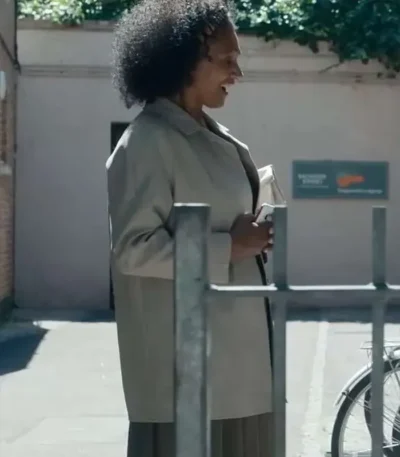 Doris Mathis Criminal Record White Cotton Coat