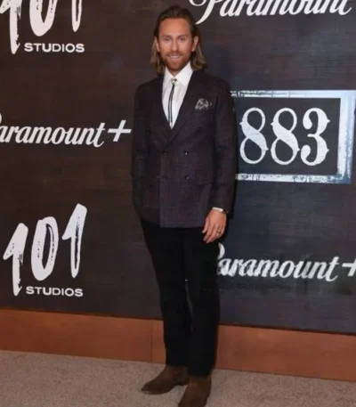 Eric Nelsen Yellowstone Origin 1883 Brown Checkered Coat