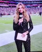 Erin Andrews Suit Outfit