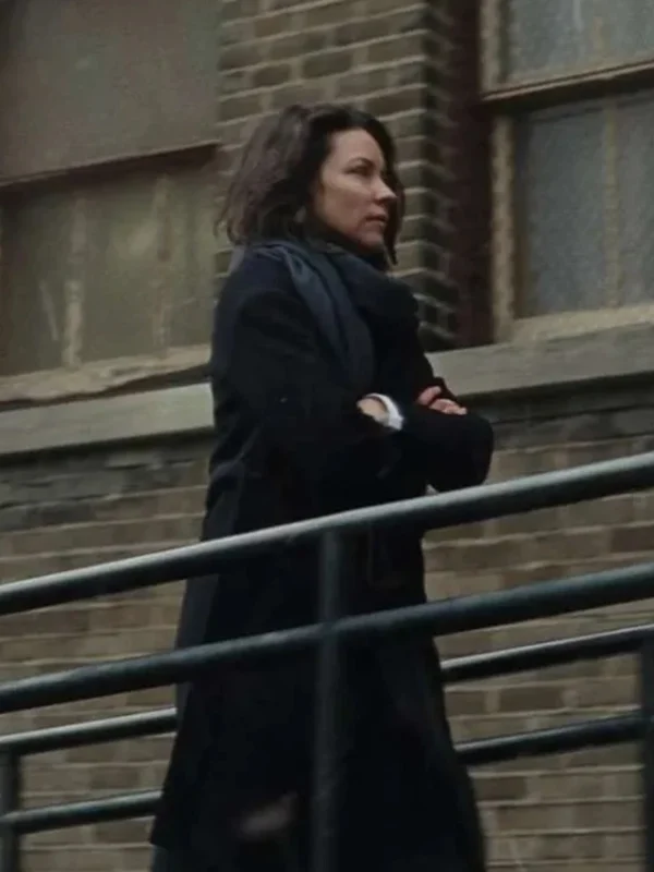 Evangeline Lilly Crisis Claire Reimann Black Coat