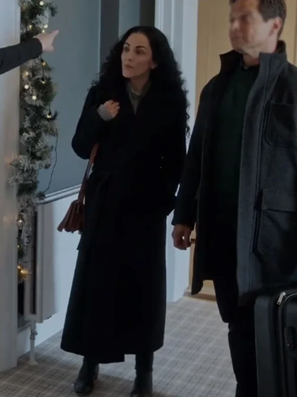 Kellie Blaise A Merry Scottish Christmas Black Coat