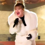 Kelly Clarkson Rockefeller Center Christmas Tree Coat