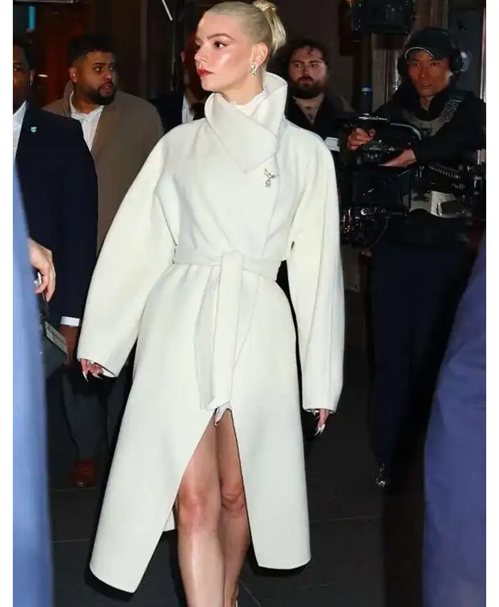 NYC 2025 Anya Taylor Joy White Coat NYC 2025 Anya Taylor Joy White Coat
