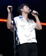 Niall Horan 2023 Jingle Ball Shirt