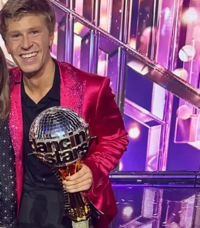 Robert Irwin Dancing with the Stars pink blazer