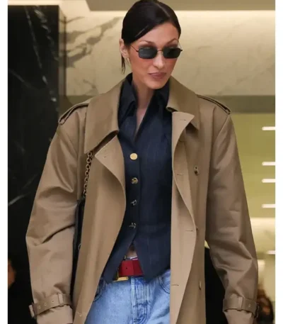 Street Style 2025 Bella Hadid Brown Coat