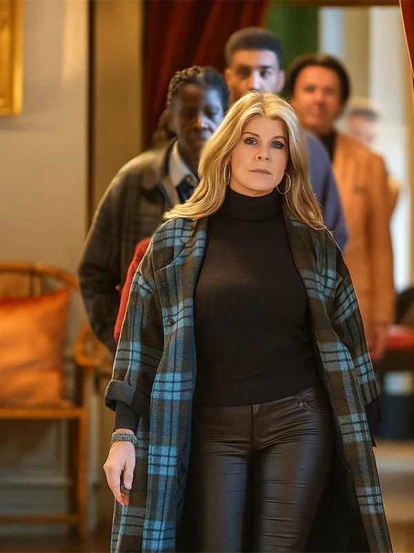 The Celebrity Traitors Kate Garraway Coat