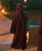The Traitors S04 Guard Maroon Cape