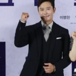 Young-tak Movie Premier Concrete Utopia Black Suit