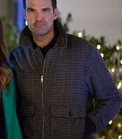 Benjamin Ayres Long Lost Christmas 2022 Plaid Jacket