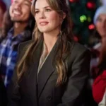 Chelsea Hobbs Navigating Christmas 2023 Coat