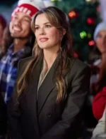 Chelsea Hobbs Navigating Christmas 2023 Coat