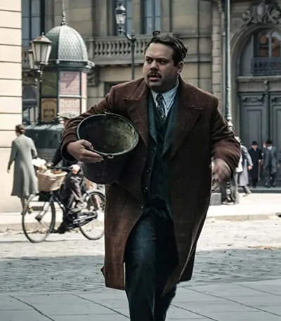 Dan Fogler Fantastic Beasts 2 Jacob Kowalski Brown Coat